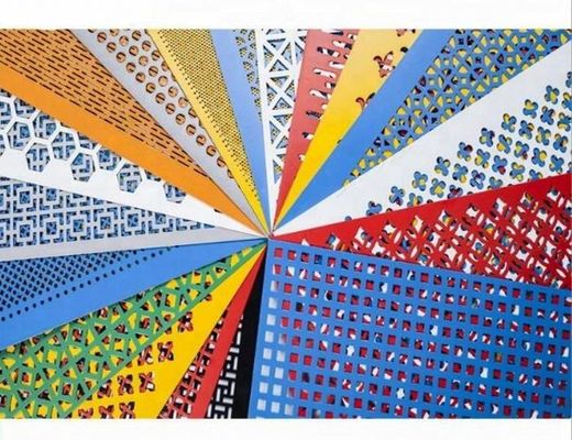 پانل های سوراخ دار آلومینیومی صفحه نمایش فلزی سوراخ دار سوراخ دار چند رنگ