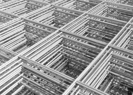 پانل های توری مش جوشی گالوانیزه فولادی 1.0 میلی متری با اندازه سوراخ 50x50 میلی متری برای نصب آسان