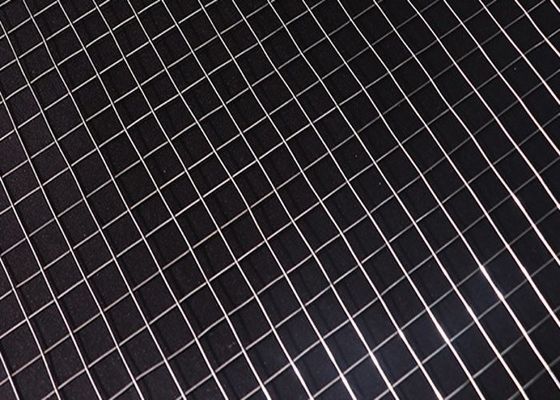 گالوانیزه شده الکترو ولسد شده فلز شبکه عرض 0.5m-2.5m مناسب برای شمشیربازی